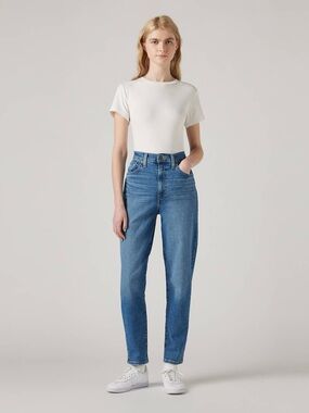 Levi’s High Waisted Mom Jeans